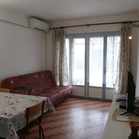 Location Dans Un Mas Avec Piscine Et Parking Apartment Argeles-sur-Mer Luaran gambar